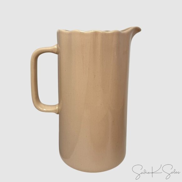 65oz Scalloped Stoneware Beverage Pitcher‎ Blush - Hearth & Hand Magnolia Target - Picture 4 of 5